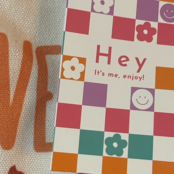 Sale‼️Give Thanks Print Tote Bag- NWT - Picture 3 of 4